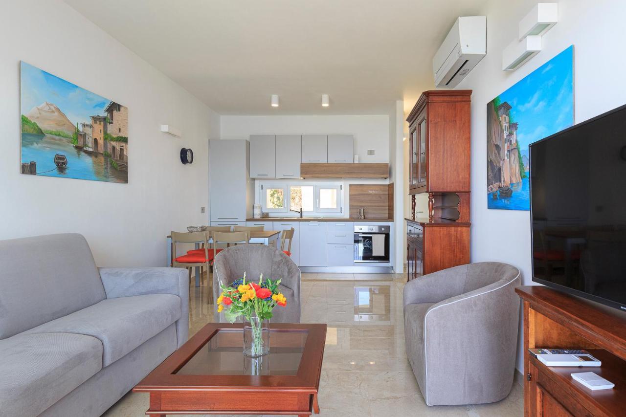 Appartamento Carolnoemi - Vista Lago - By Impero House Baveno Kültér fotó