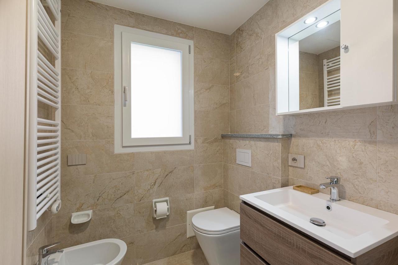Appartamento Carolnoemi - Vista Lago - By Impero House Baveno Kültér fotó