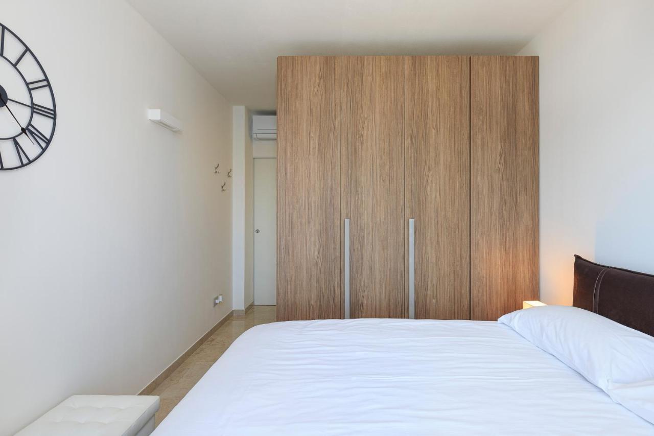 Appartamento Carolnoemi - Vista Lago - By Impero House Baveno Kültér fotó